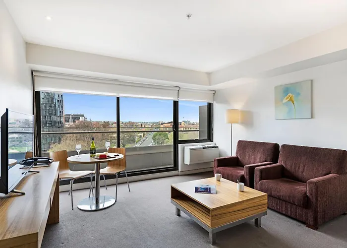Deluxe One-Bedroom Apartment